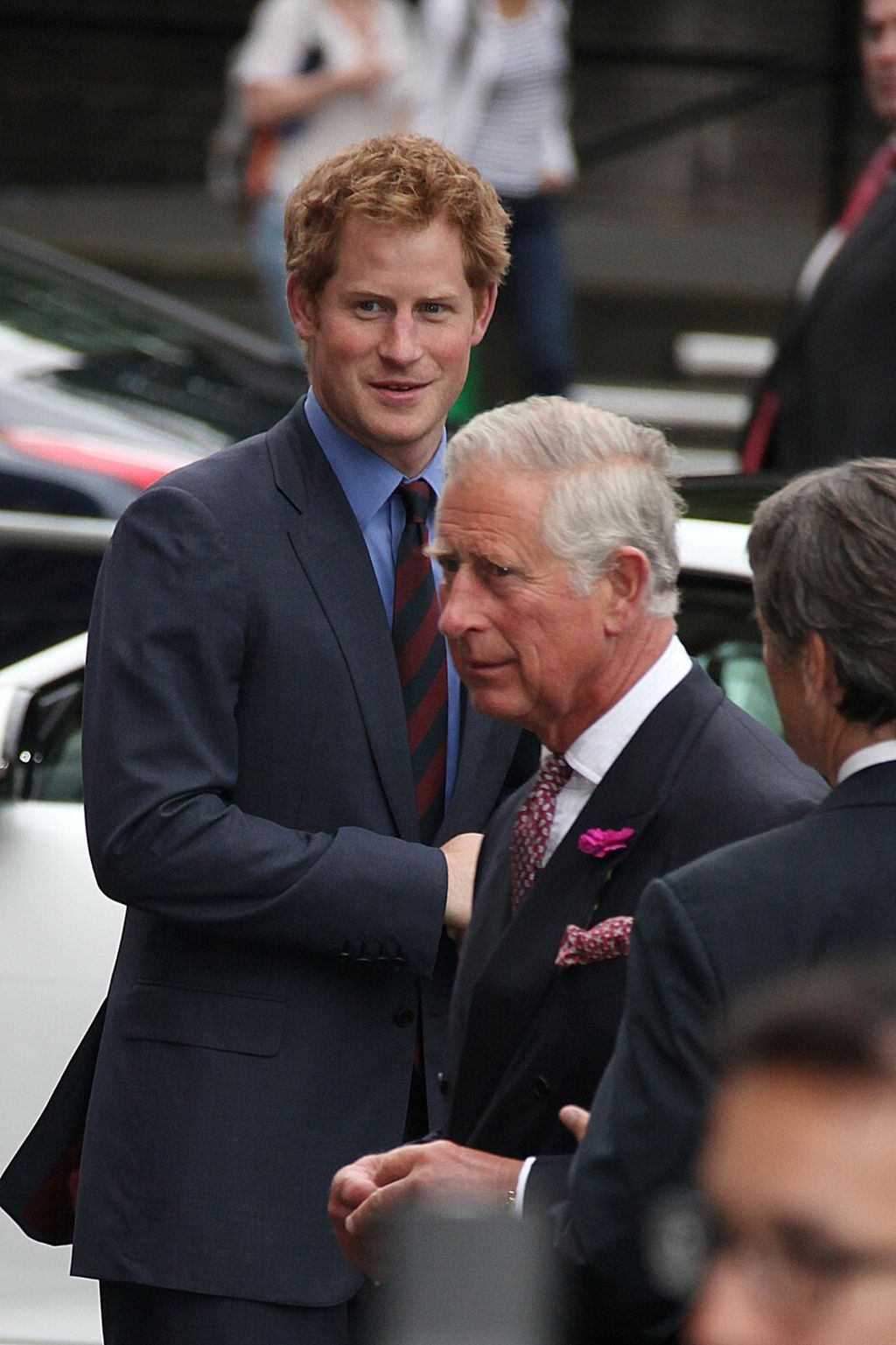 Kralj Charles III. i princ Harry - 1