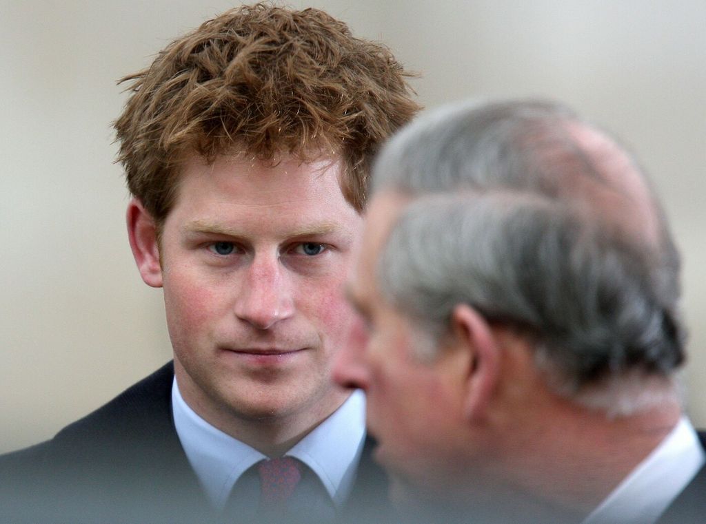 Kralj Charles III. i princ Harry - 2