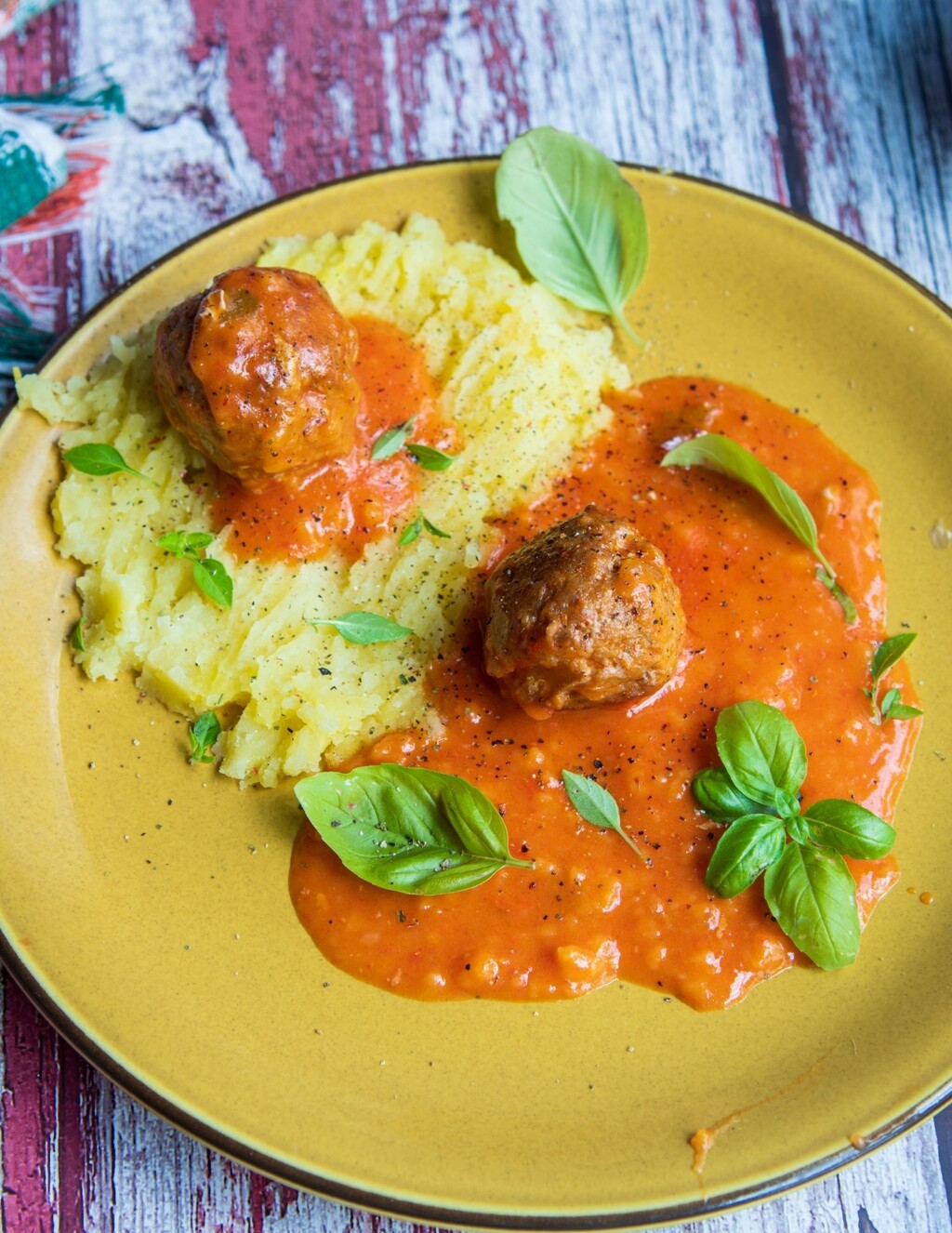 Ćufte u umaku od rajčice