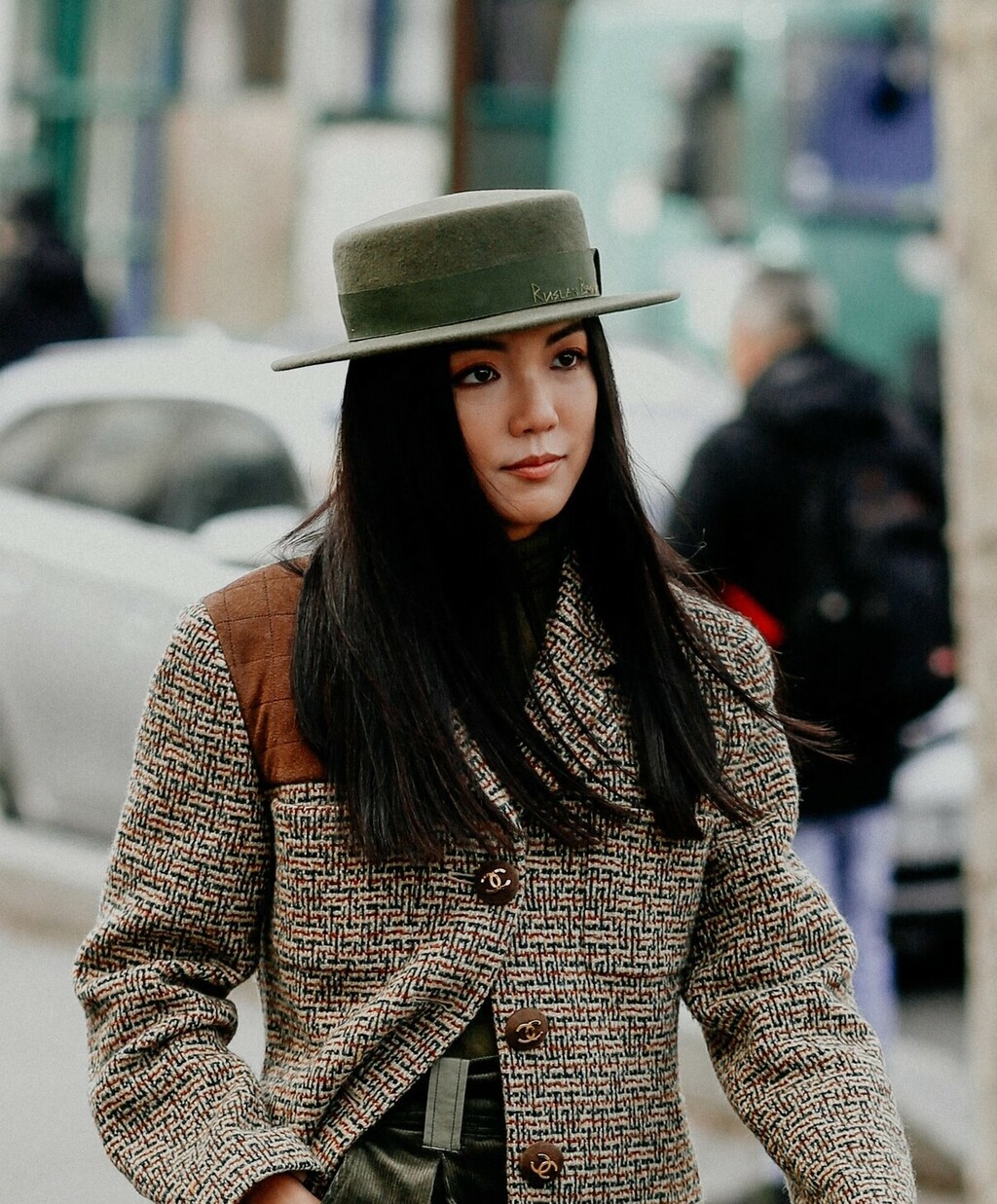 Šešir u street style izdanju s Tjedna mode