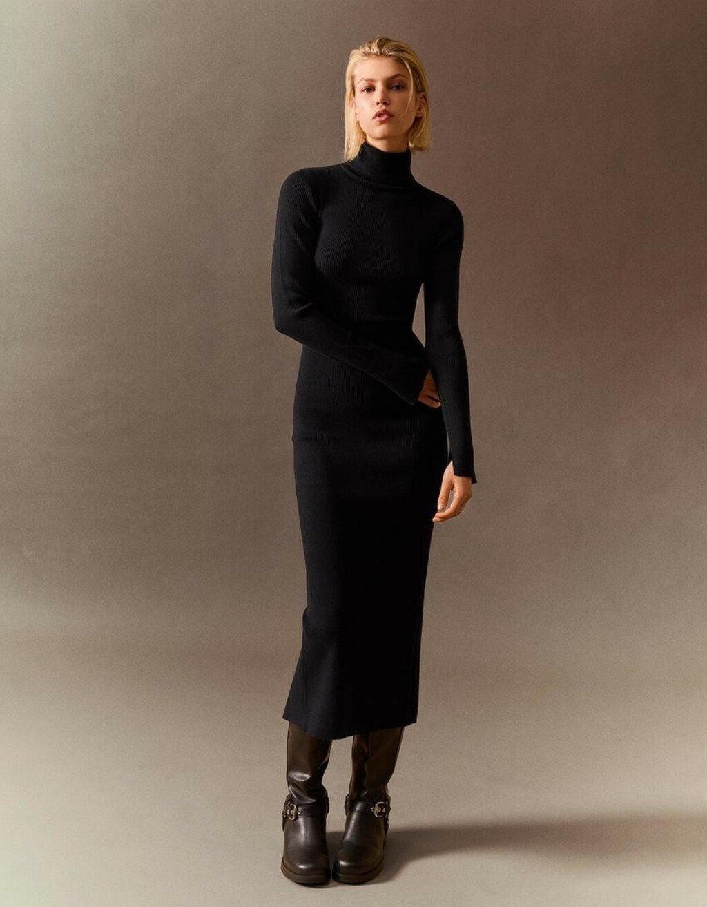 Bershka haljina, 12,99 eura (prije 29,99 eura)