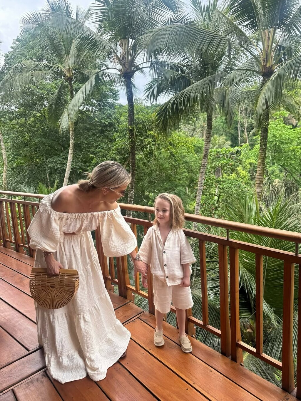 Maja Šuput sa sinom Bloomom na Baliju