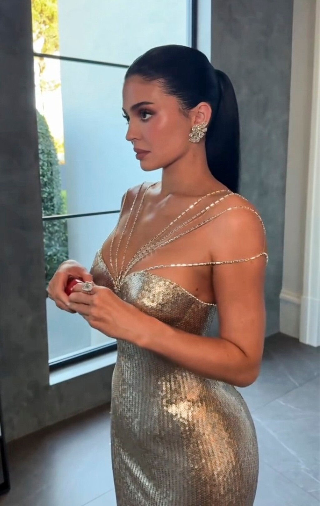 Kylie Jenner zadivila je zlatnim izdanjem