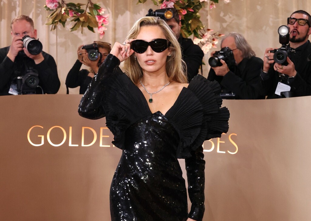 Miley Cyrus u haljini modne kuće Saint Laurent