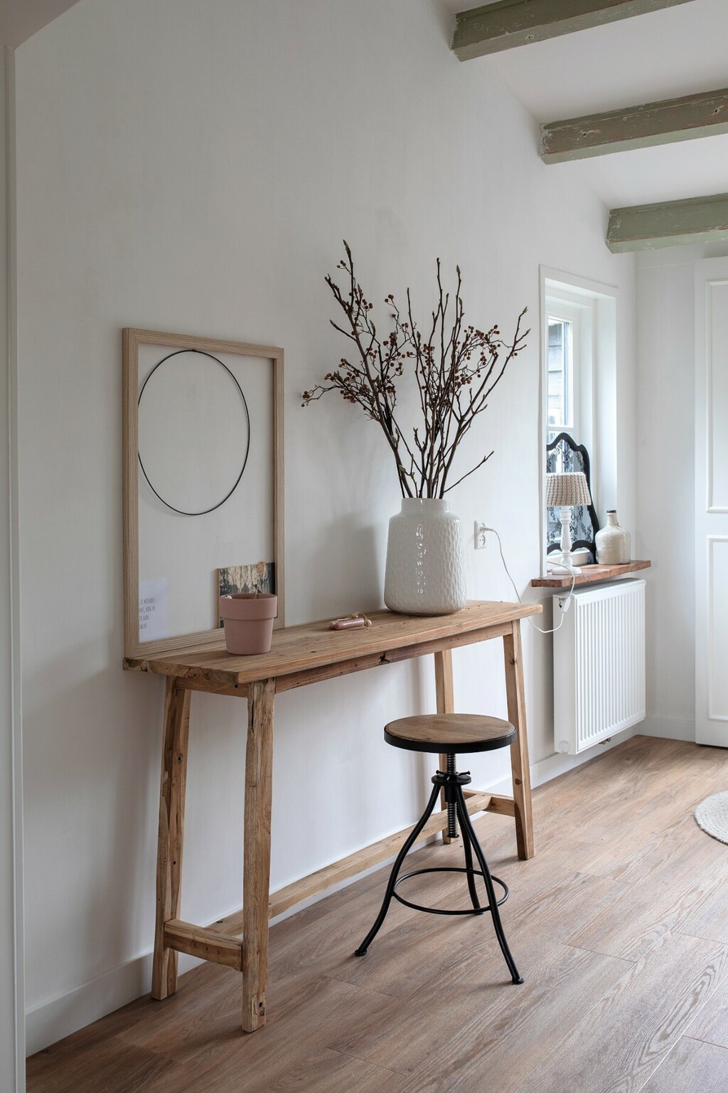 Grane u vazi su divna dekoracija doma