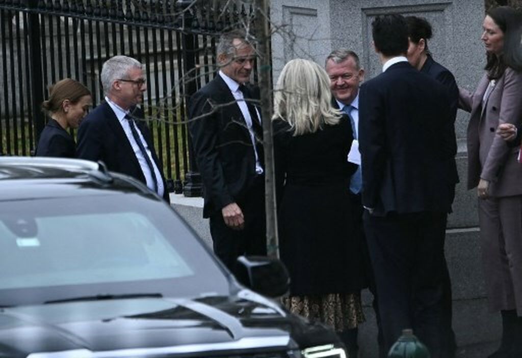 Lars Løkke Rasmussen, Vivian Motzfeld