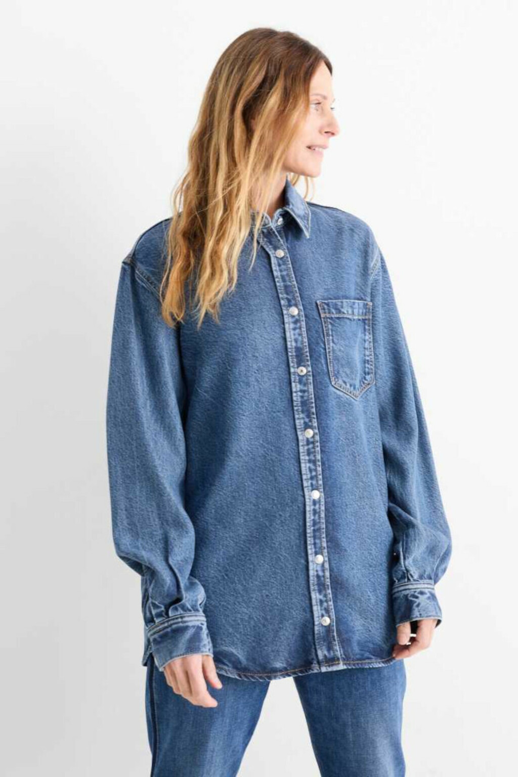 C&A košulja, snižena cijena 27,99 eura (cijena prije sniženja 39,99 eura)