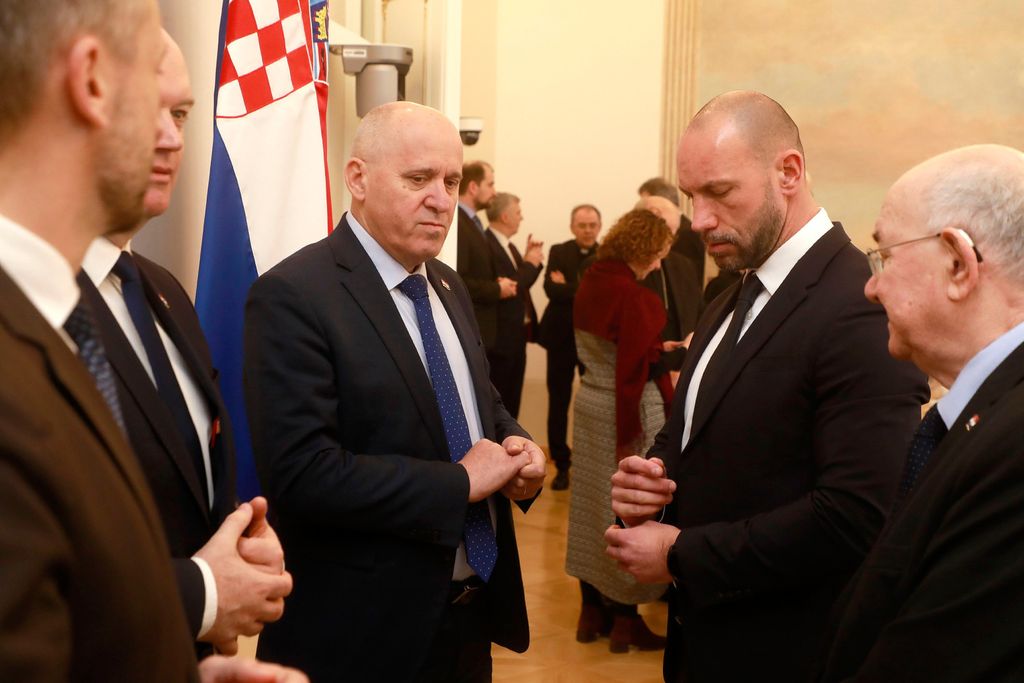 Sastanak vlade i HBK - 3