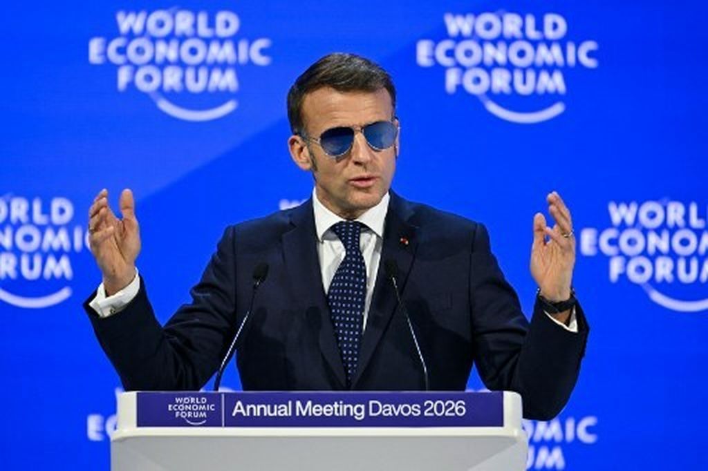 Emmanuel Macron - 4