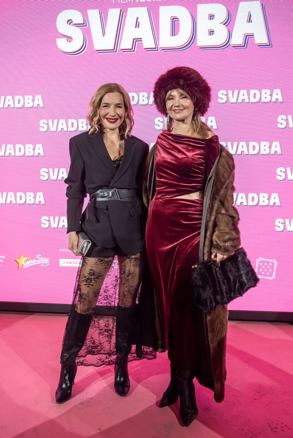 Ecija Ojdanić i Barbara Nola - 2