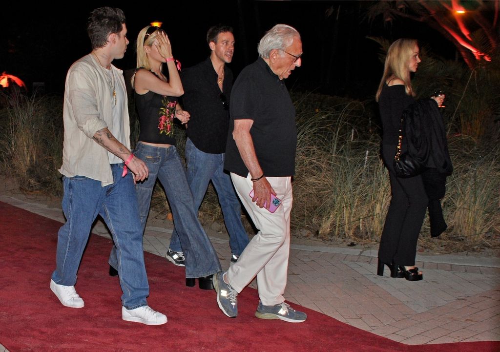 Nelson Peltz, Nicola i Brooklyn Peltz Beckham - 5