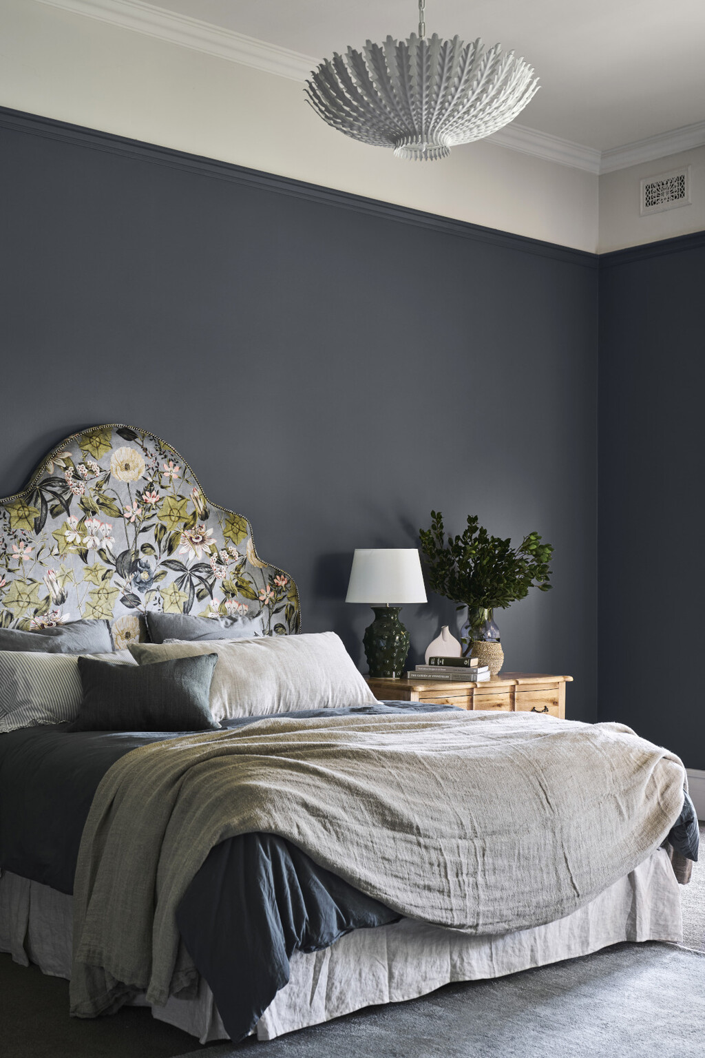 Krevet s visokim uzglavljem - 3