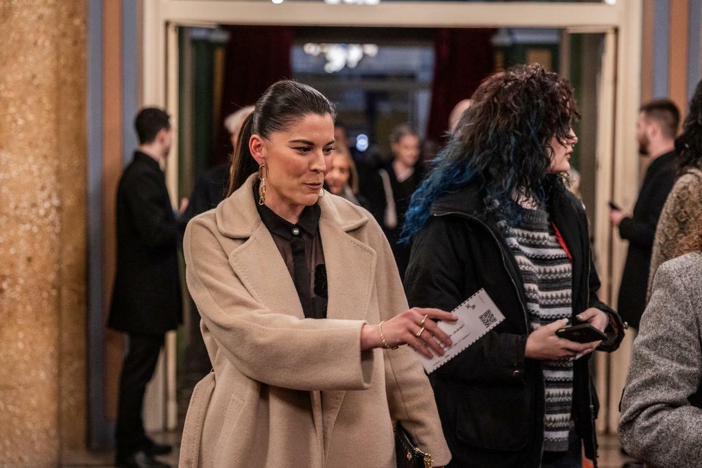 Poznati na premijeri predstave Požari - 6