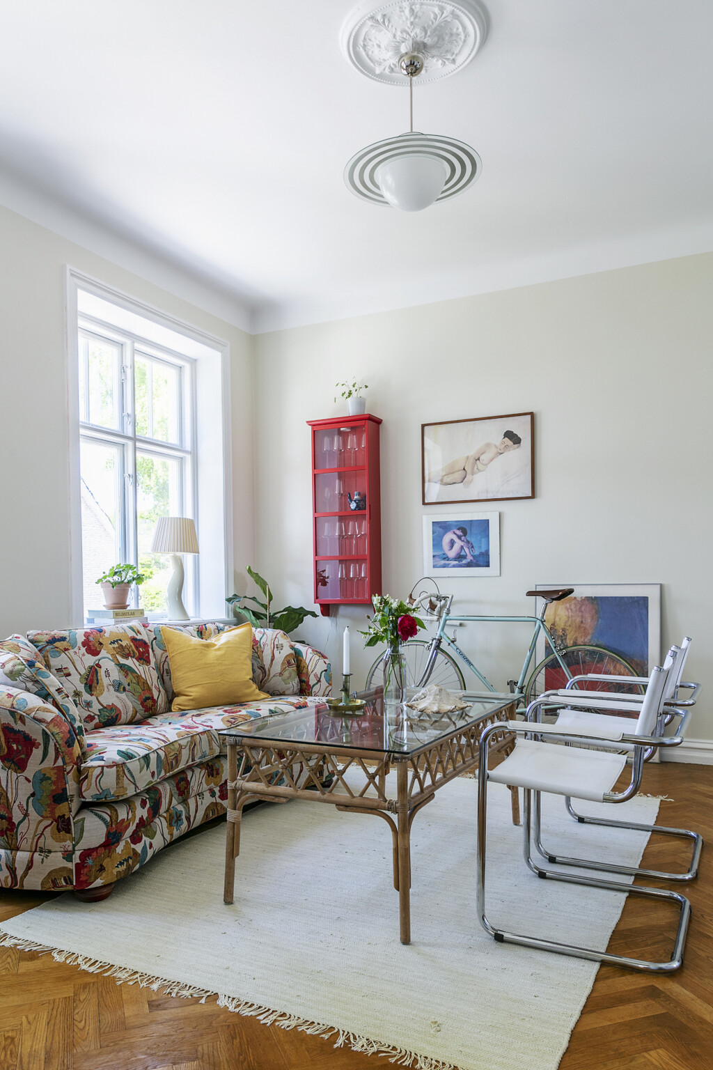 Cvjetne sofe u 2026. godini vraćaju se na velika vrata i postaju jedan od najupečatljivijih trendova u uređenju interijera