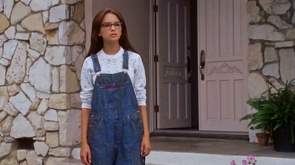Rachael Leigh Cook - 9