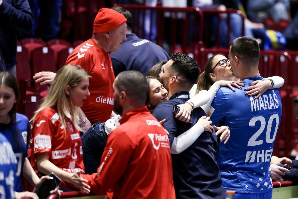 Hrvatski rukometaši slave pobjedu protiv Mađarske - 1