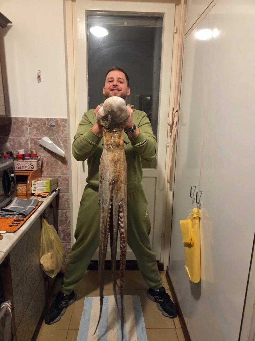 Ulovio hobotnicu kod Hvara