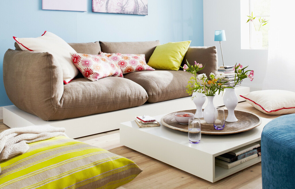 2016. sve se češće spominje na društvenim mrežama kao simbol bezbrižnijeg, toplijeg i vizualno bogatijeg vremena