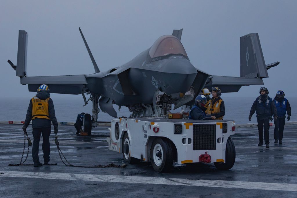 Nosač aviona USS Abraham Lincoln