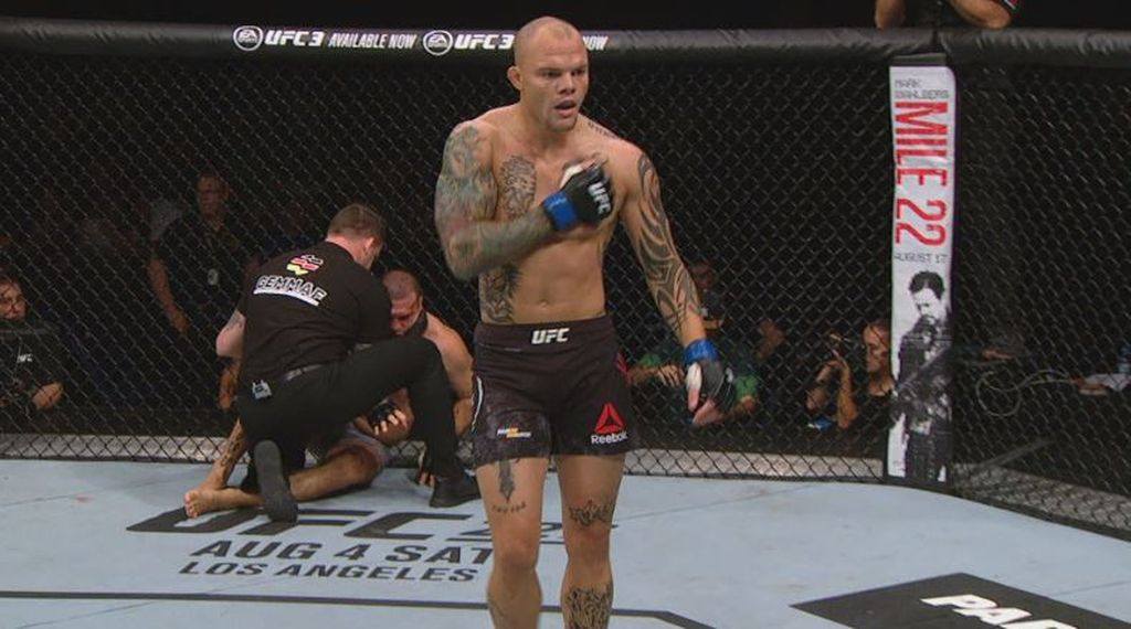 Anthony Smith pobijedio Mauricija Ruu