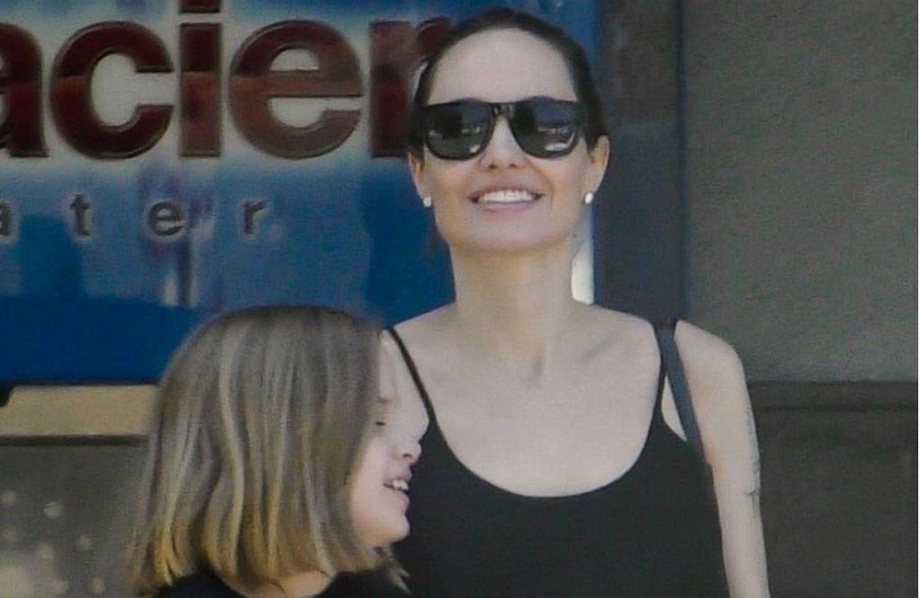 Angelina Jolie u natikačama - 1