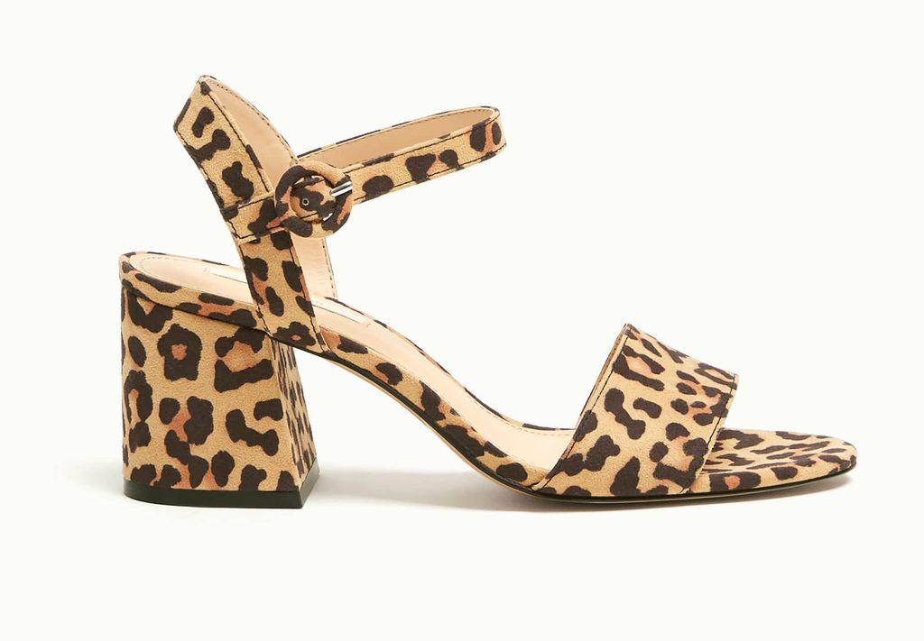 Pull & Bear, 99 kuna