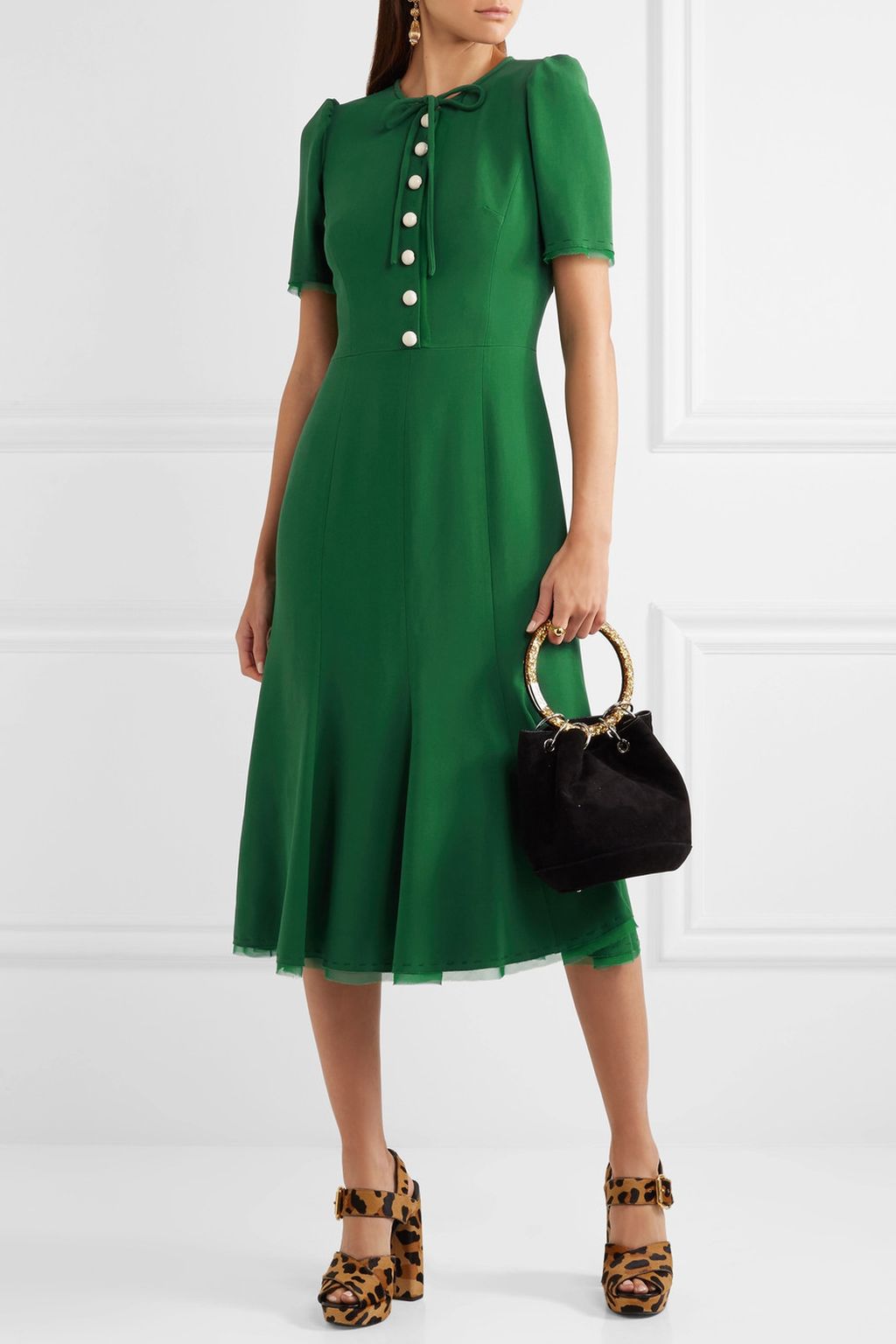 Зеленое платье фото. Dolce Gabbana Green Midi Dress. Зеленое платье Дольче Габбана. Изумрудное платье Дольче Габбана. Зелёное платье ДОЛЬЧЕГАББАНА.