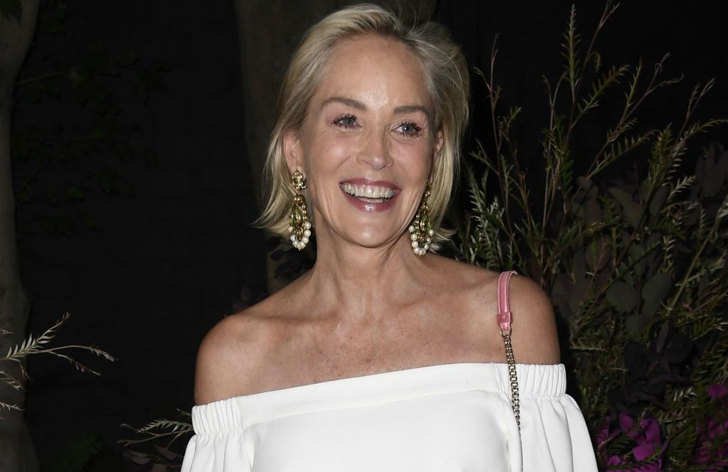 Sharon Stone u bijelom kombinezonu - 2