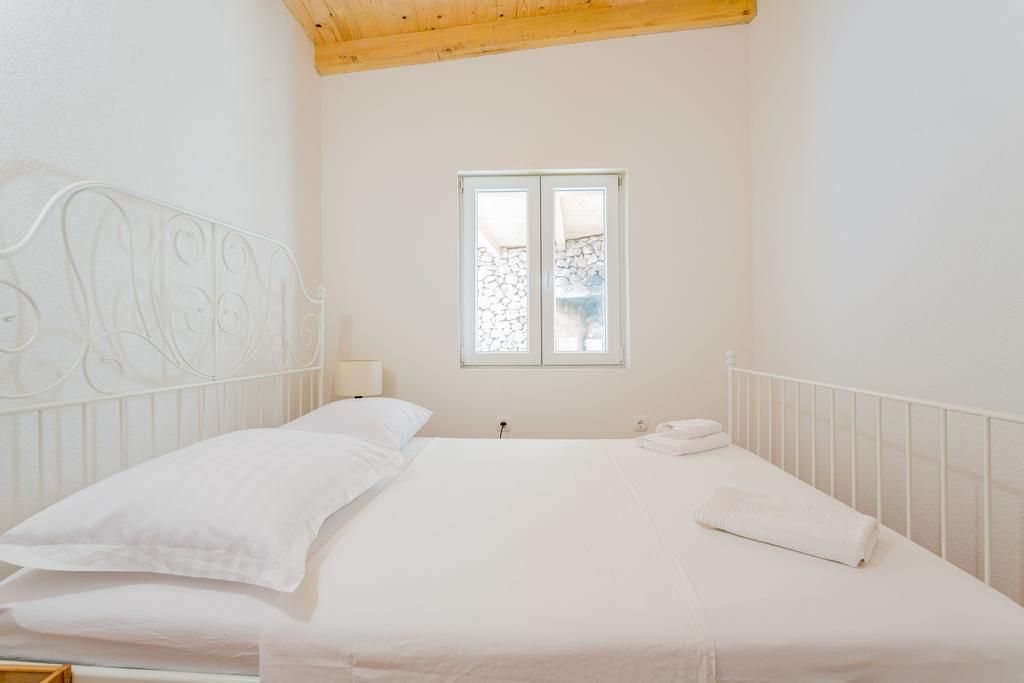 Vila by Nono Ban na Braču - 4