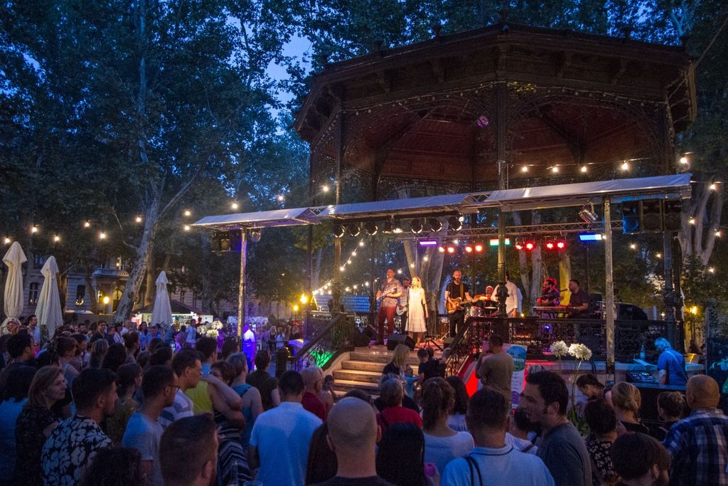 Večeri su rezervirane za koncerte i nastupe u Paviljonu