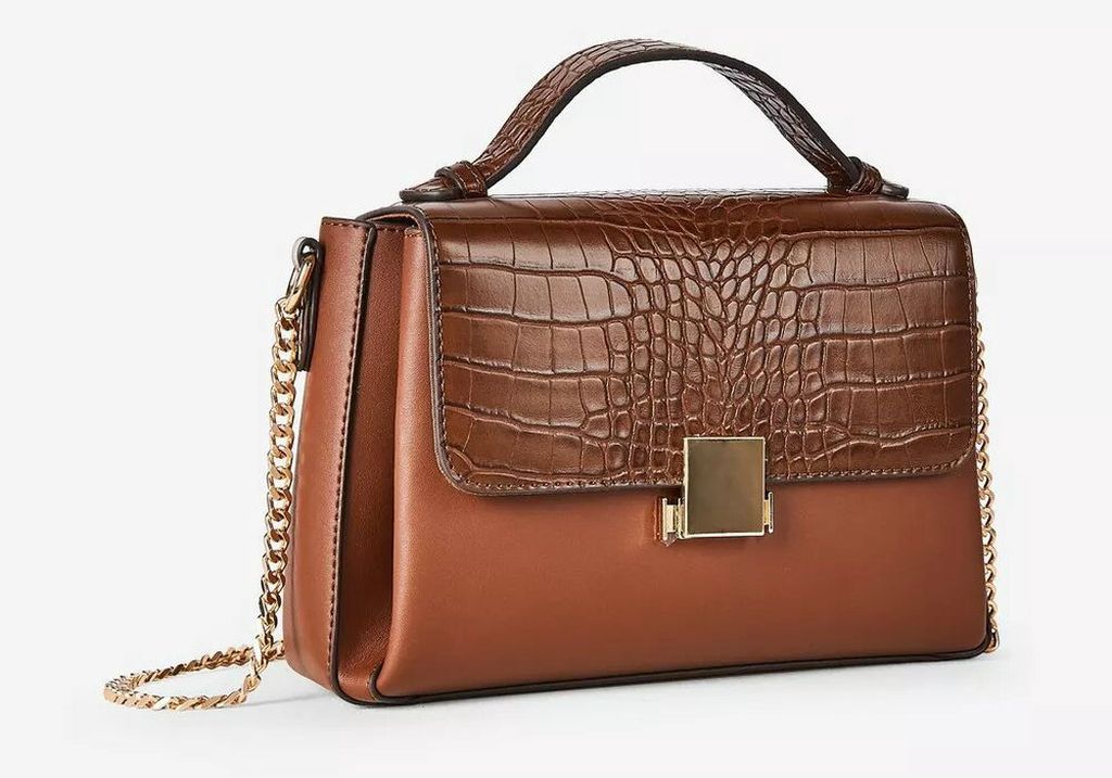 Dorothy Perkins, 140 kuna