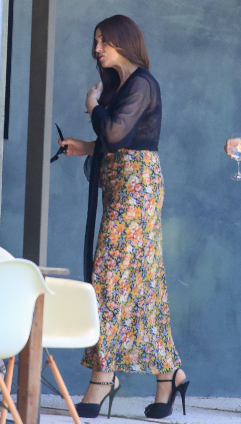 Monica Bellucci u maksi haljini i vrtoglavim štiklama - 3