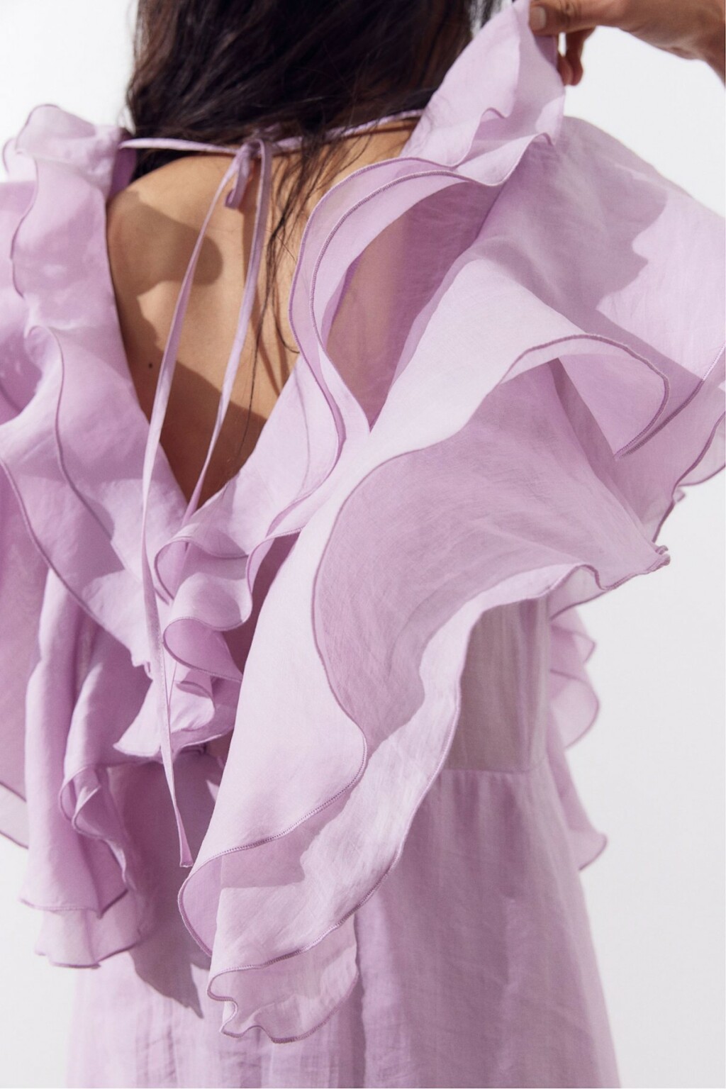 Haljina iz H&M-a oduševljava detaljima - 6