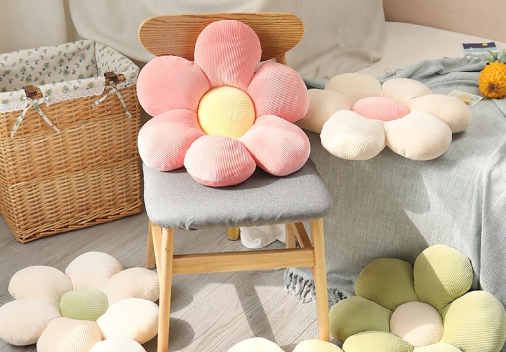 Jastuk u obliku cvijeta s AliExpressa