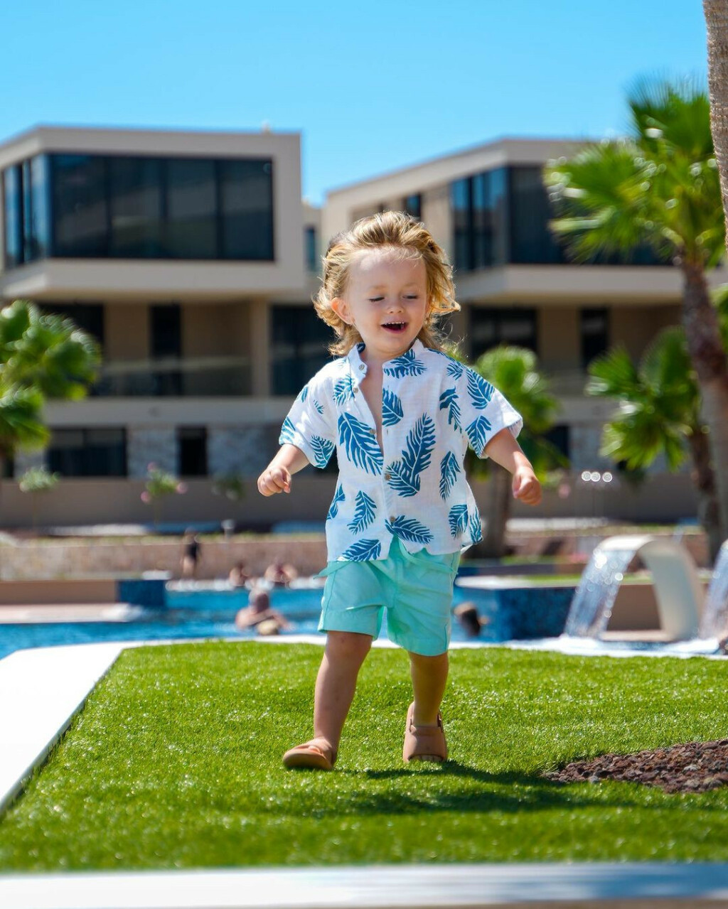 Stigla je nova doza slatkoće Blooma Tatarinova