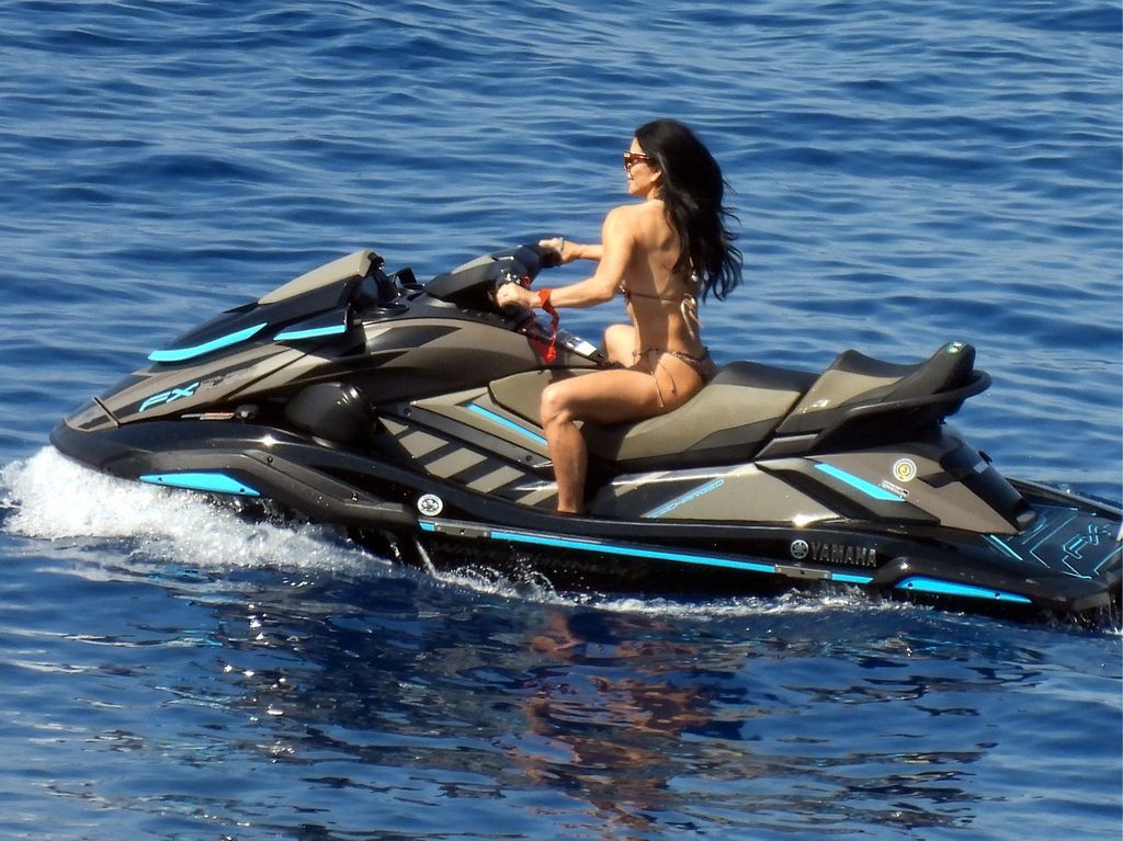 Lauren Sanchez - 8