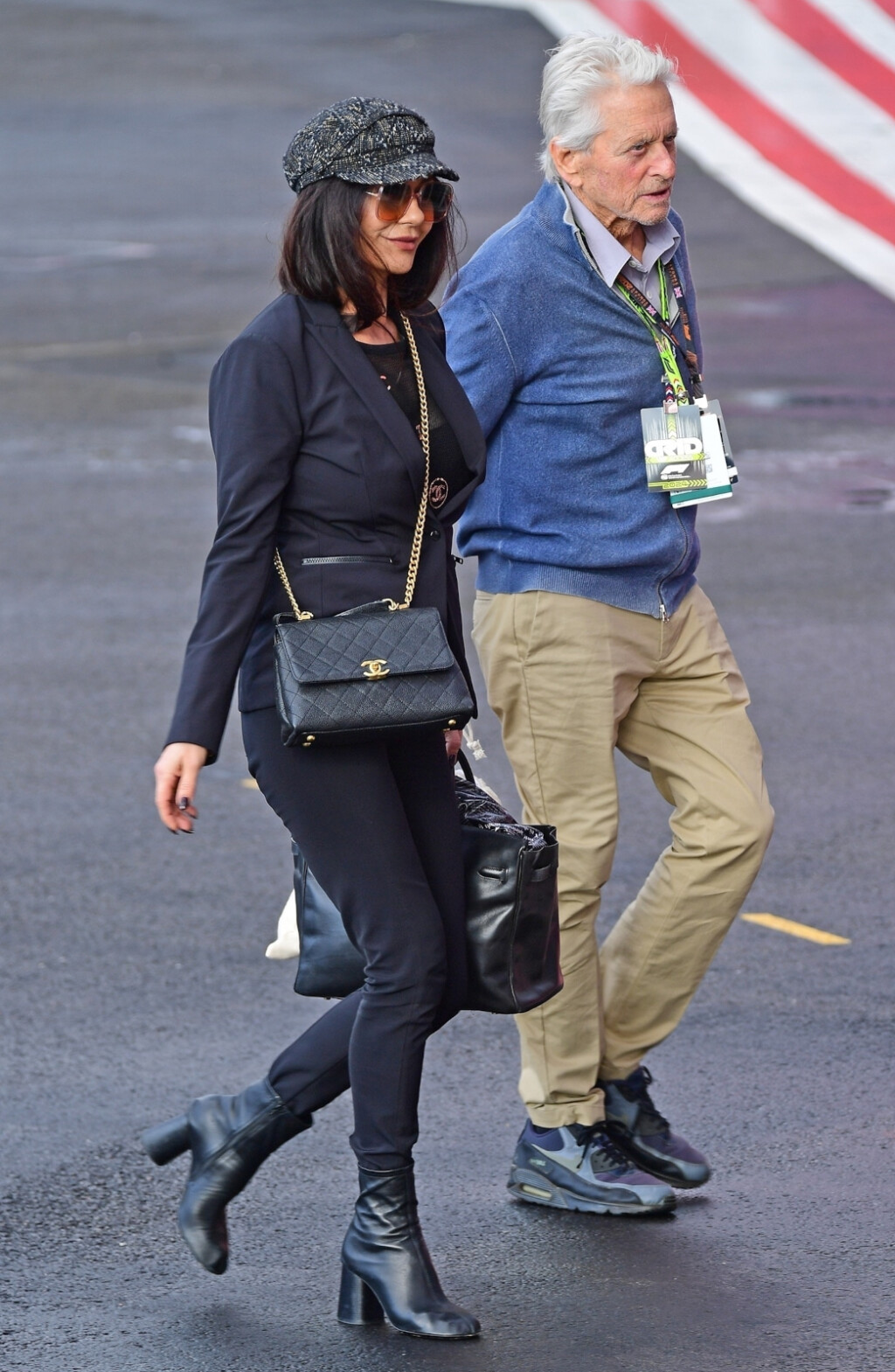 Catherine Zeta-Jones u gležnjačama na visoku petu - 5