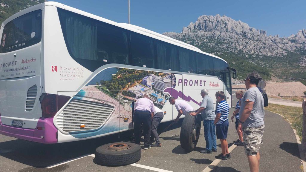 Nezgoda autobusa Promet Makarska na A1