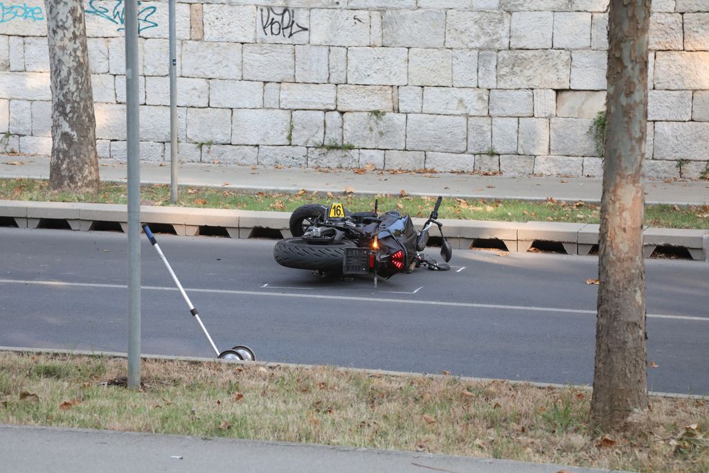 U nesreći poginuo motorist (18)