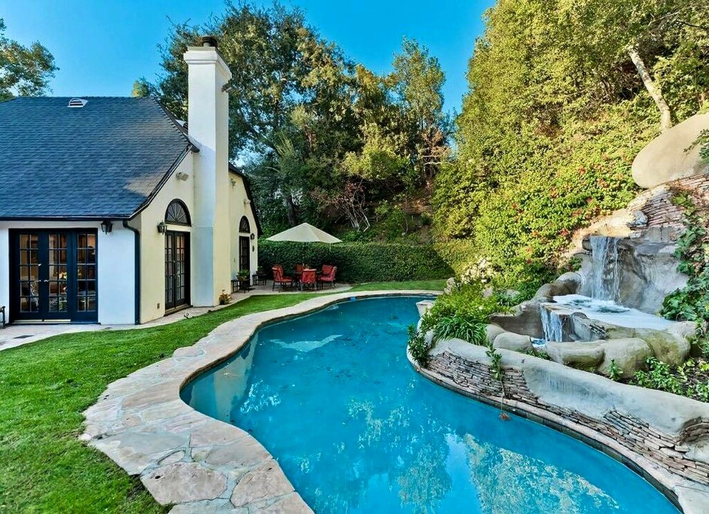 Bazen Sandre Bullock na imanju u Beverly Hillsu