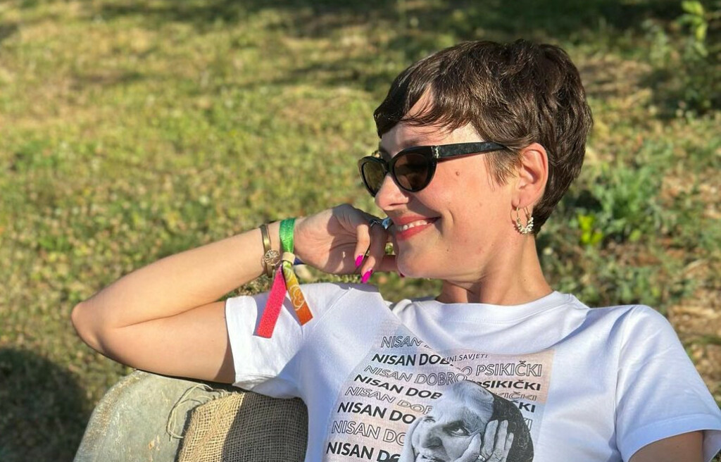 Irena Pecotić u suknji od jutene vreće - 6