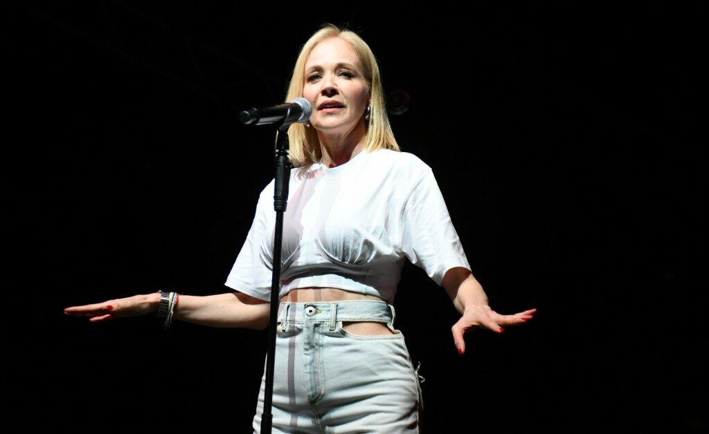 Jelena Rozga u Koprivnici u trapericama modne kuće Maison Margiela - 1