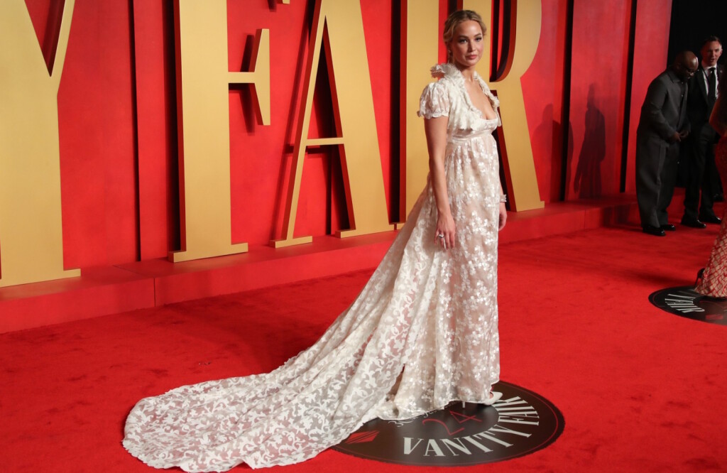 Jennifer Lawrence u haljini dostojnoj kraljice lavice