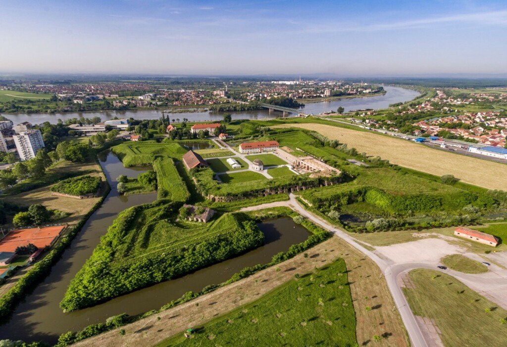 Slavonski Brod - barokna tvrđava Brod