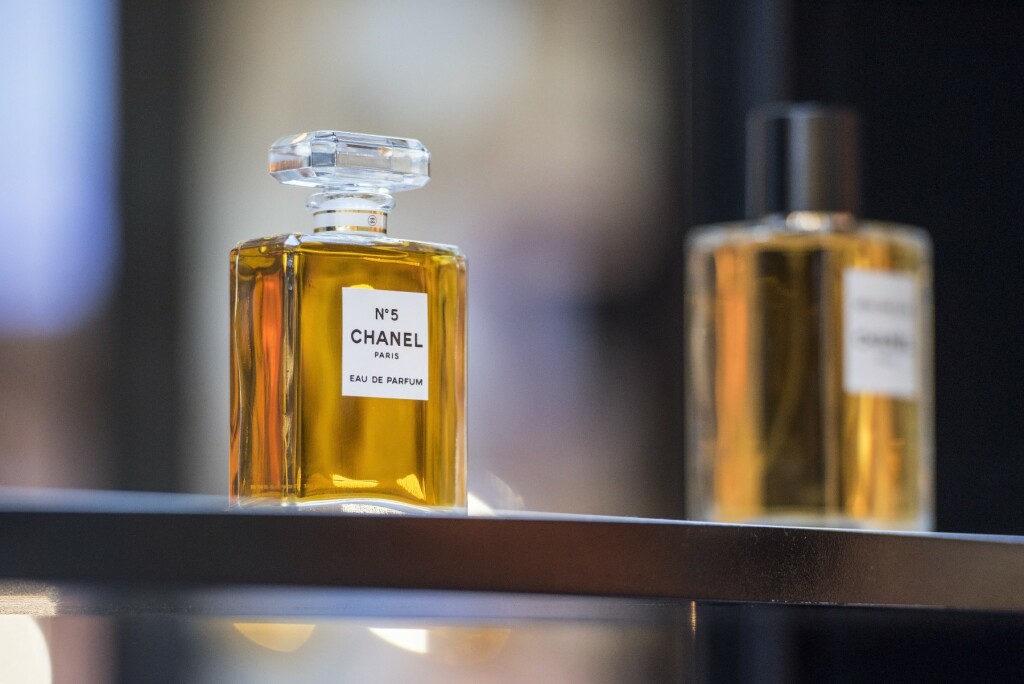 Chanel N°5 ima broje obožavateljice među slavnim damama