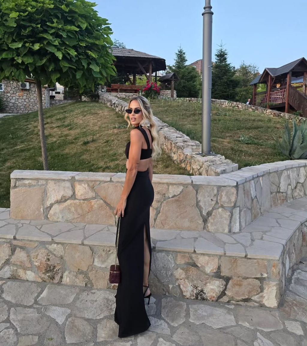 Antonija Mišura Sandrić nosi kombinaciju brenda Coast