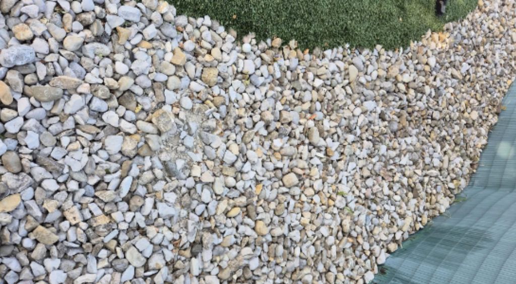 Golfer i slika nestale loptice