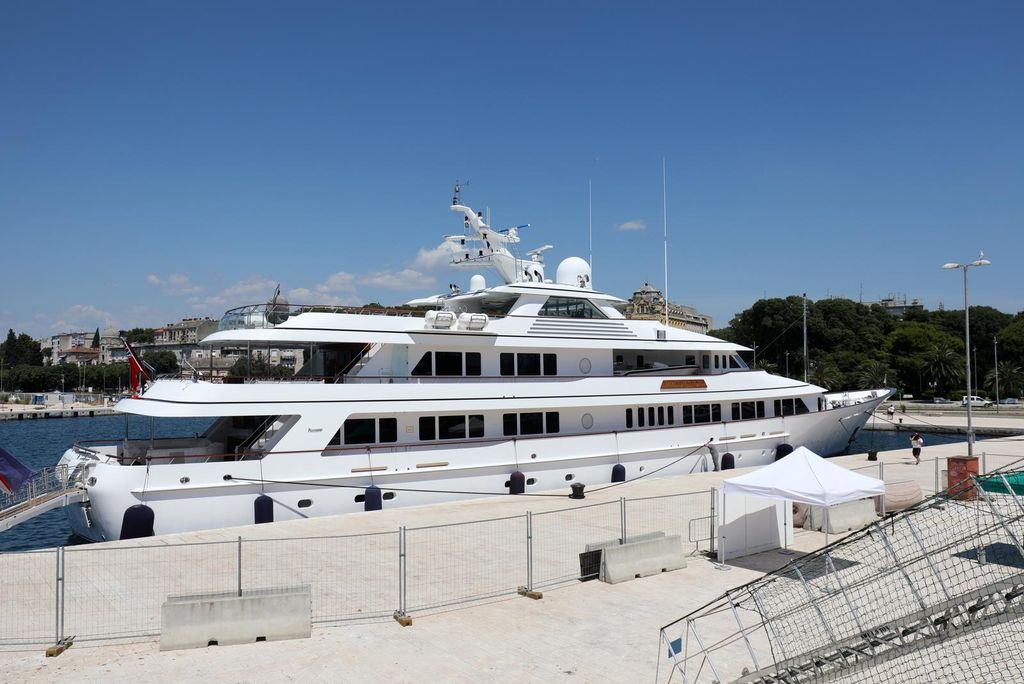 Superjahta Prediction - 4