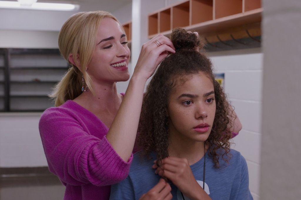 Ginny & Georgia - 12