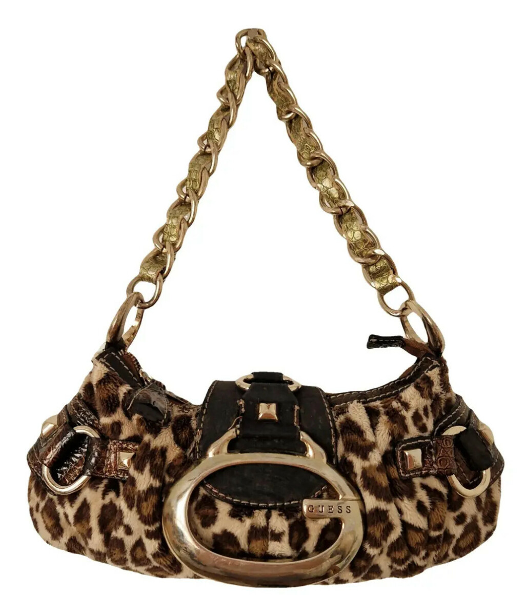 Bojana Gregorić Vejzović nosi torbu marke Guess